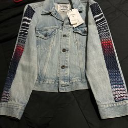 New Levi Jacket with embroidered sleeves