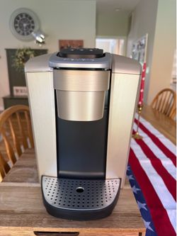 Keurig, gold. Like new!!