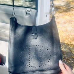 Authentic Hermés Evelyéne Shoulder bag 