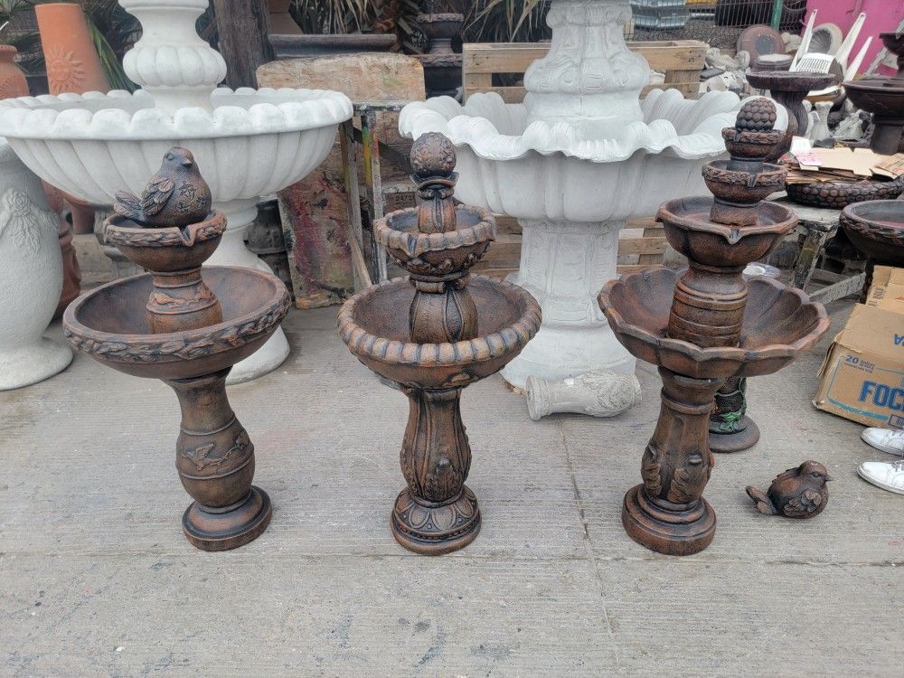 Beautiful Water Fountains. New 