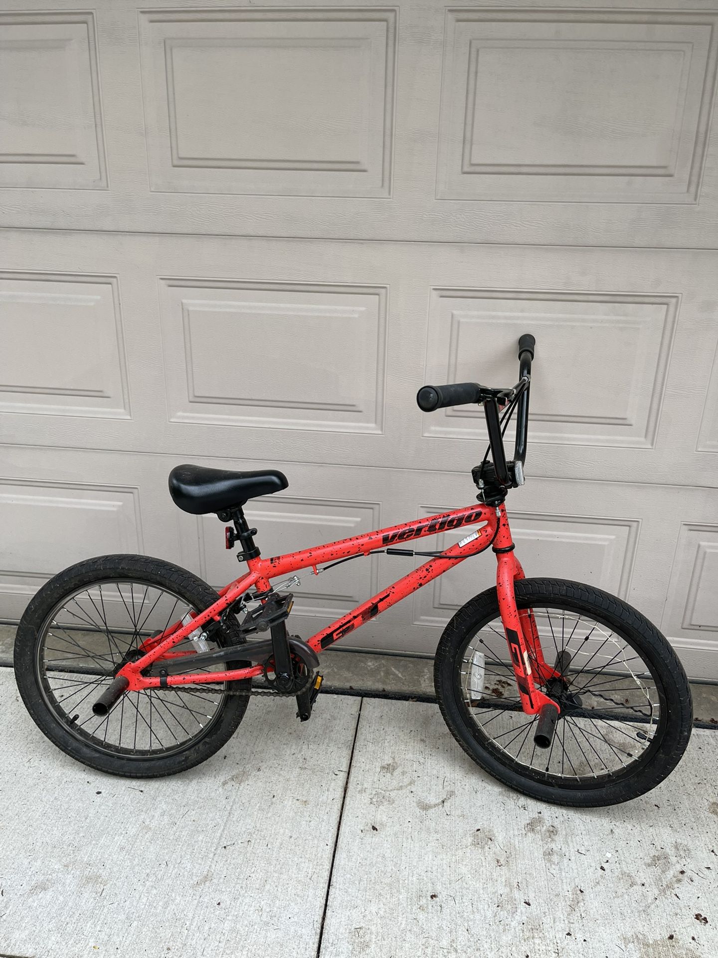 20-22” GT Vertigo Boys Bike