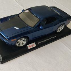 2006 Dodge Challenger Blue Maisto 1/18 scale