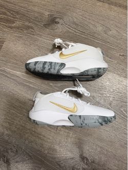 New Nike IsoFly Kids Size 1.5 Basketball Shoes