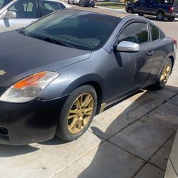 2008  V6 Nissan Coupe Ultimate SE 