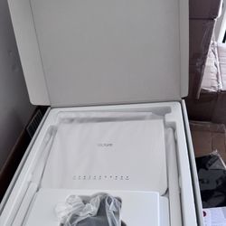 Router （brand new in box）