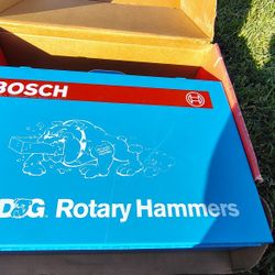 Bosch 11212VSR Bulldog Rotary Hammer Drill W/ Metal Case