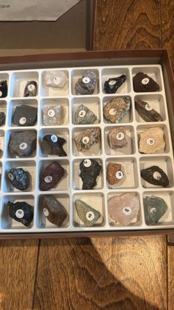 Vintage Classroom rock collection - 50 Rocks