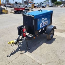 Millerelec Big blue 300R Welder 
