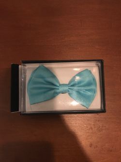 Bow tie