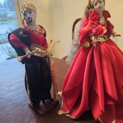 2 Handmade Decorative Figurine 