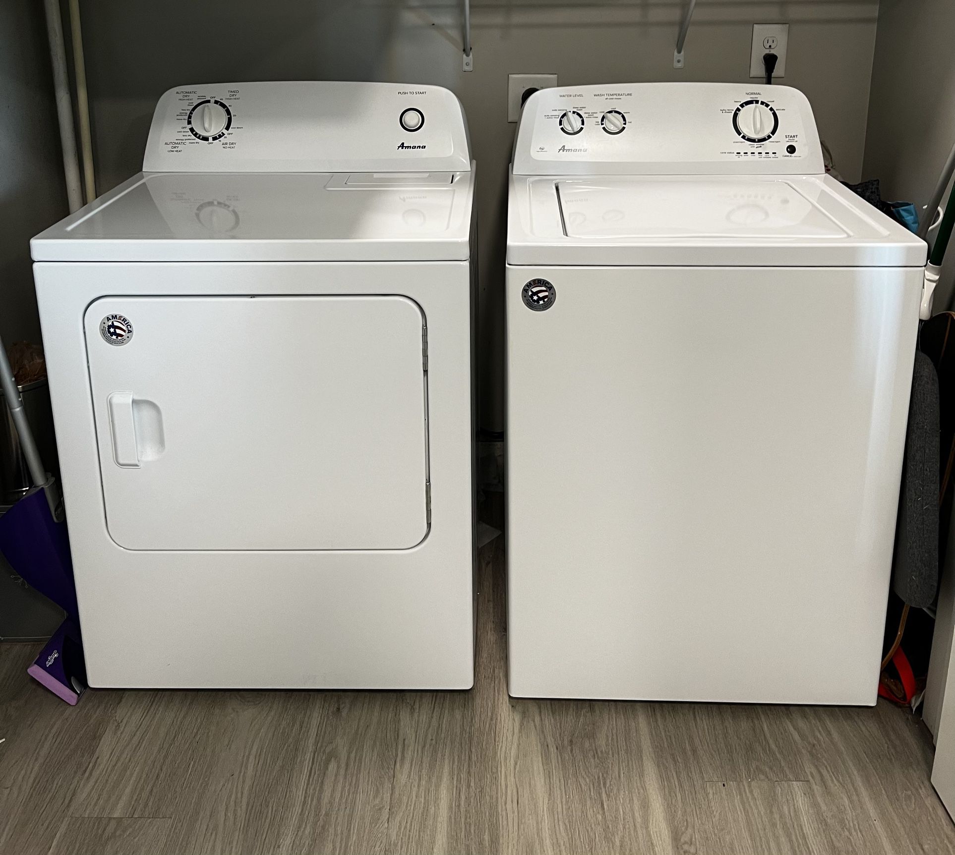 Lightly Used Washer And Dryer Set
