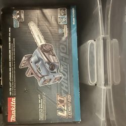 Makita Chainsaw 