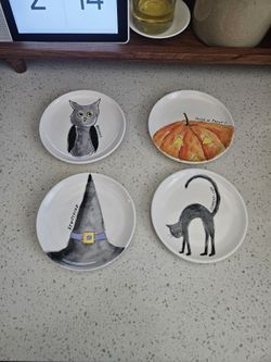 Rae Dunn Halloween Plate 4 Pack