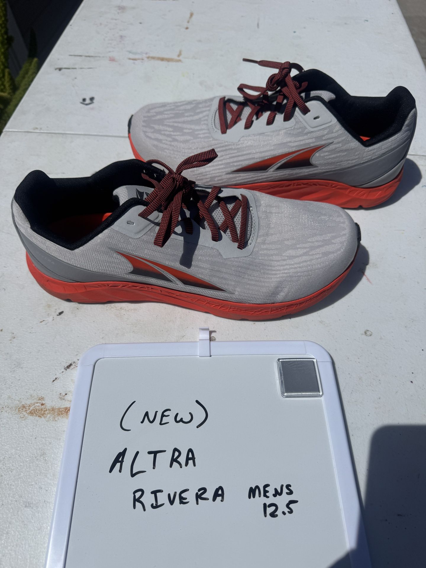 ALTRA Rivera men’s 12.5 (new)
