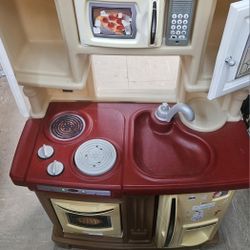 Play Kitchen