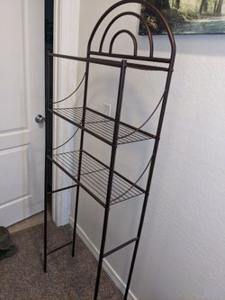 Used but clean bathroom shelf asking $30 cash must pick up Broadway and apache buckeye az