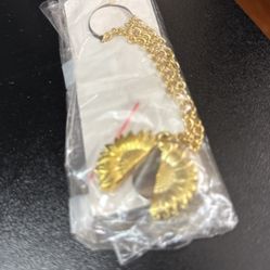 $5 New necklace Where You Can Put A Picture In