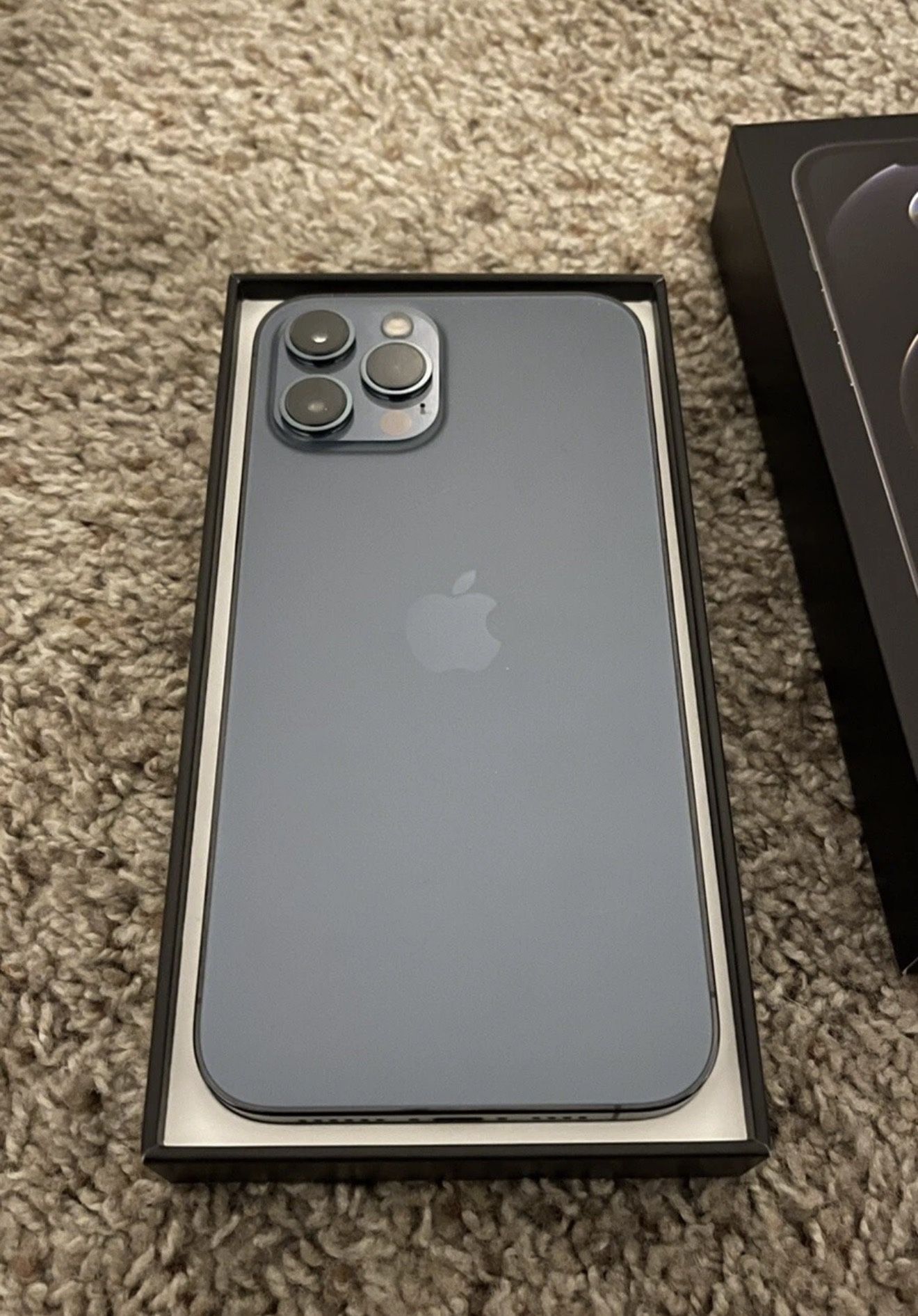 iPhone 12 Pro Max 256gb unlocked