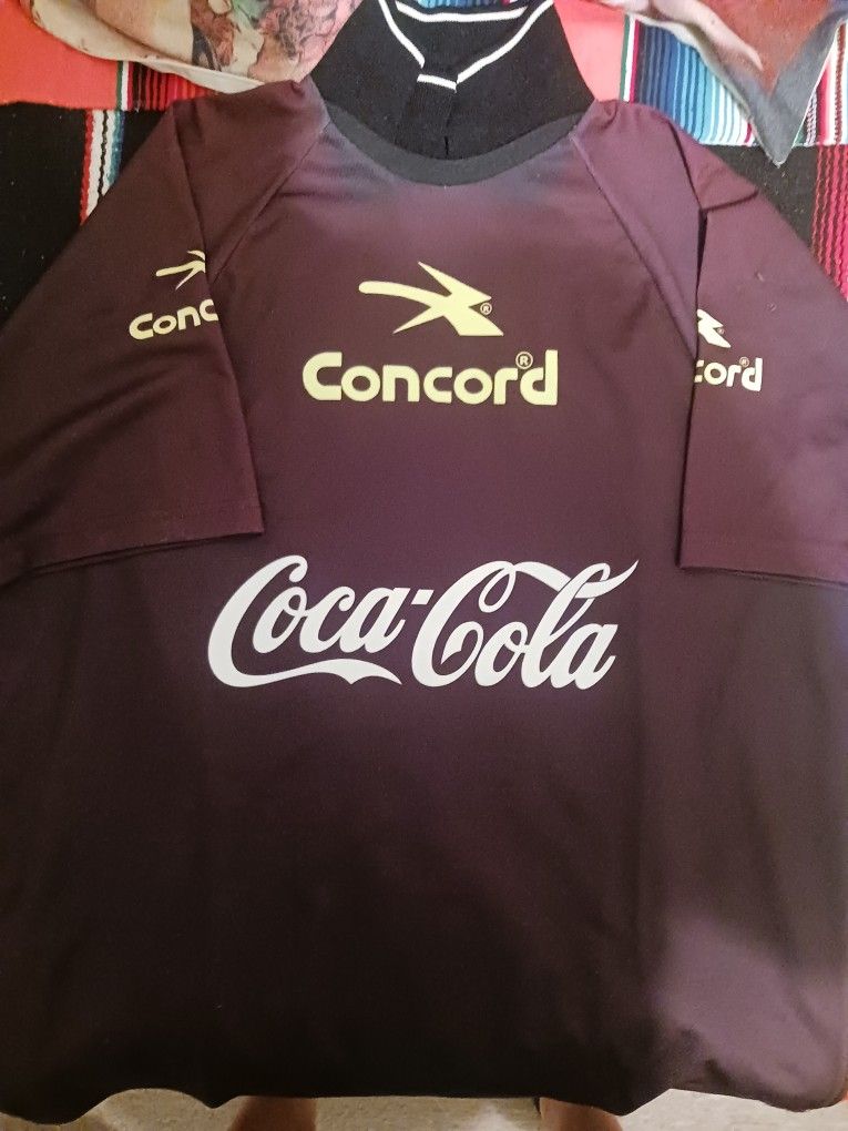 F.C. Leon Concord, 90's Comizzo Goalkeeper Jersey (XL) Discolored. Camisa De Portero
