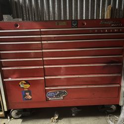 $700    Snap On KR1000 Tool Box