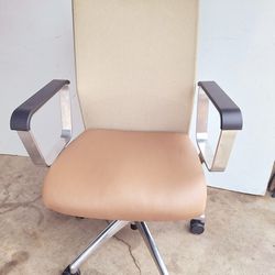 Office Chair (Aluminum Base)