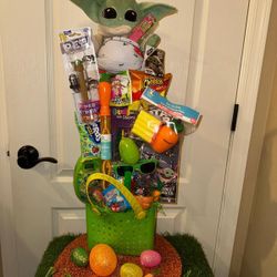 Baby Yoda🐰Easter Basket