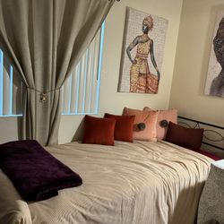 Xlong Twin bed , Dresser And Vanity Table