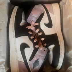 Air Jordan 1 Purple