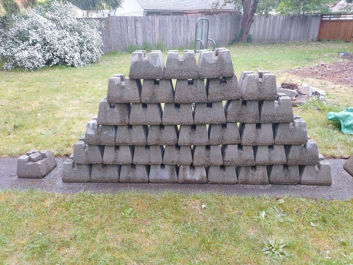 Wood Deck Concrete Blocks