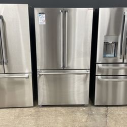 Viking French Door Refrigerator O JU
