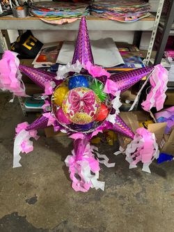 Happy b-day bows star with balls piñata