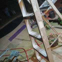 Six foot aluminum ladder