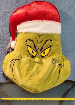 The Grinch Seasons Greeter