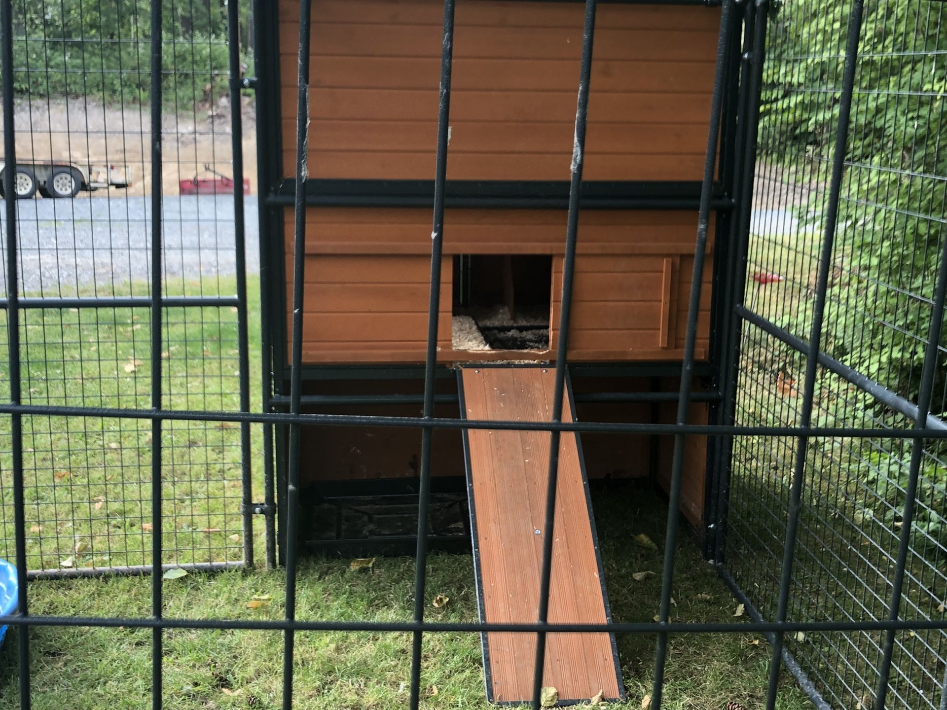 Producers pride chicken coop from tractor supply for Sale in Eatonville