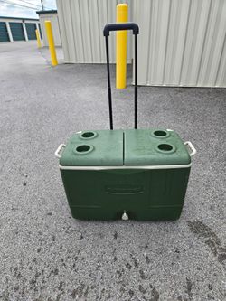 Nice Rubbermaid Cooler On Wheels. "CHECK OUT MY PAGE FOR MORE DEALS "