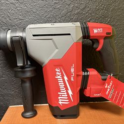 Milwaukee 2915-20 M18 FUEL 18V 1 1/8'' SDS Plus Rotary Hammer (Tool Only)
