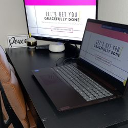 Desk w. single drawer