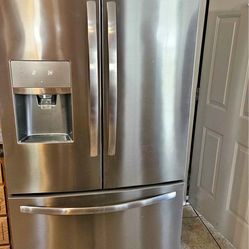 Frigidaire French Door Standard Depth Refrigerator 28 Cu. Ft.