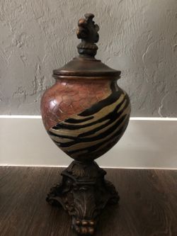 New!!!! Animal Print Accent Jar With Lud