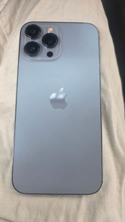 Iphone 13 pro max for parts only