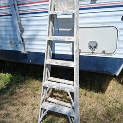 Aluminum ladder