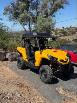 2011 Can Am Commander