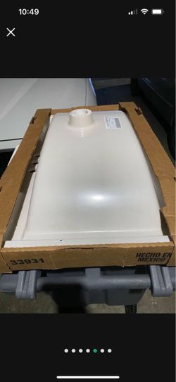 White cultured marble top with a seamless integrated bowl 30.5*18.75 white (The lower wooden base is not included )