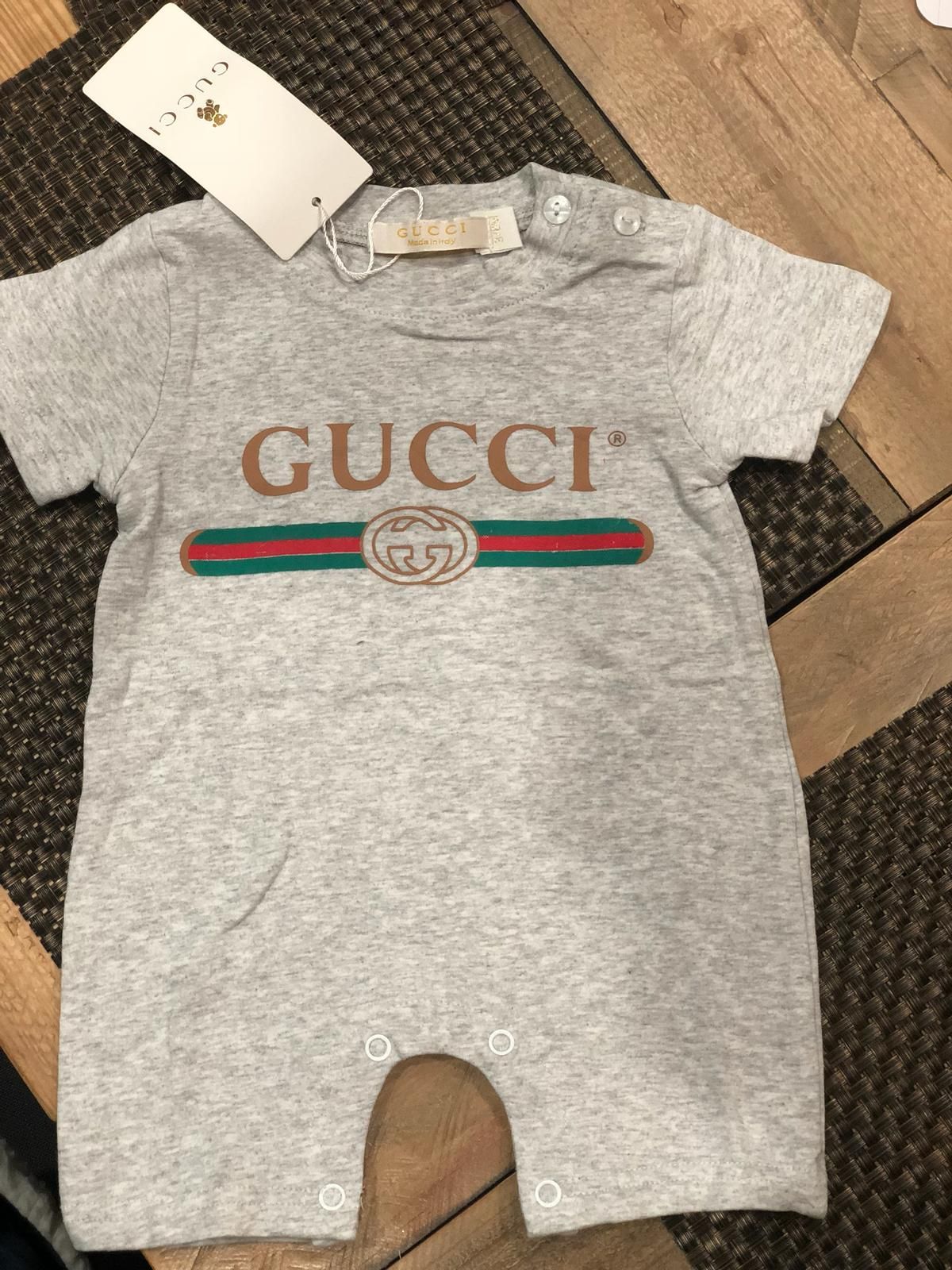 baby onesies 3-6/6-9/9-12 months