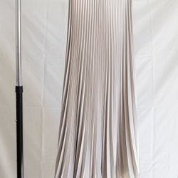H&M Cream A-line Pleated Skirt