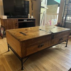 Vintage Solid Wood Trunk Coffee Table