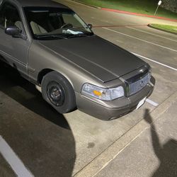2003 Mercury Grand Marquis