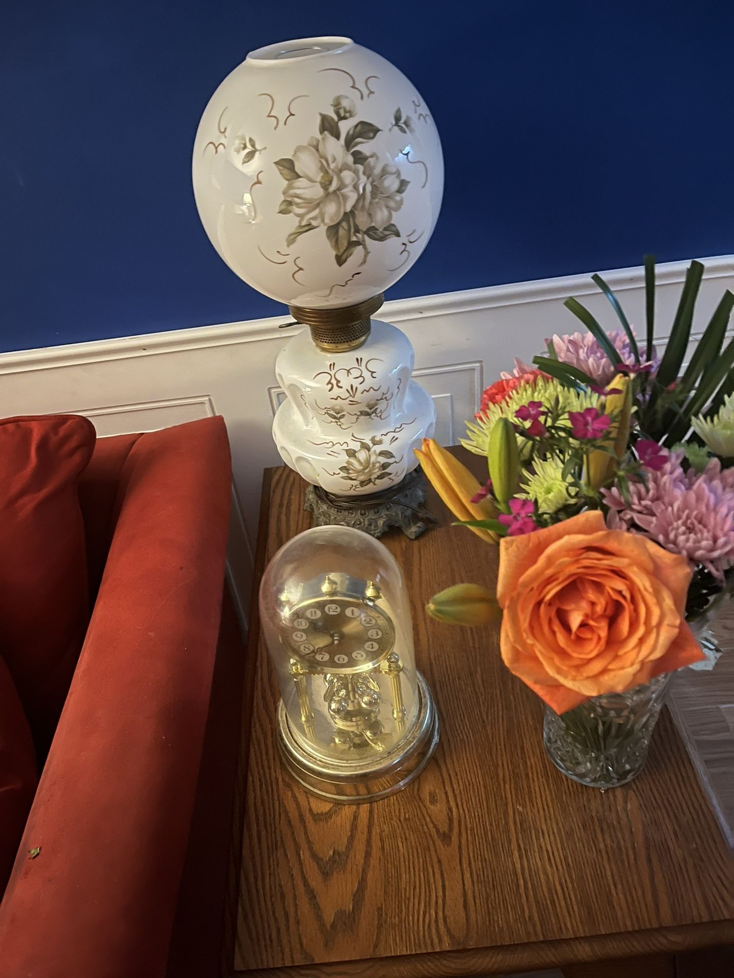 ($150.00cash Only)Reduced-Gone With The Wind Lamp