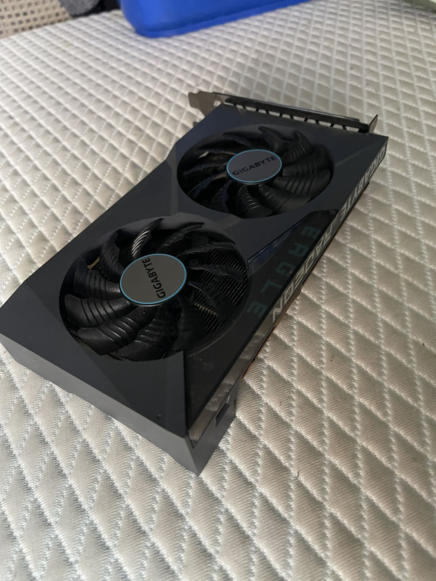 Gigabyte Radeon RX 6500 XT Eagle 4G 4GB GDDR6 graphic card
