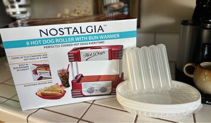 Nostalgia 8 Hot Dog Roller with 6 Bun Warmer
